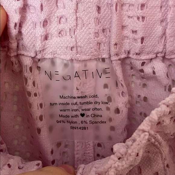 SET Negative Underwear Eyelet Lace Lilac Lounge Set L Button Down & Island Boxer - Picture 8 of 9